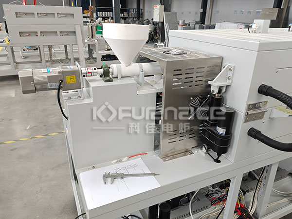Actual photo of PTFE hopper three temperature zone rotary tube furnace Actual photo of PTFE hopper three temperature zone rotary tube furnace